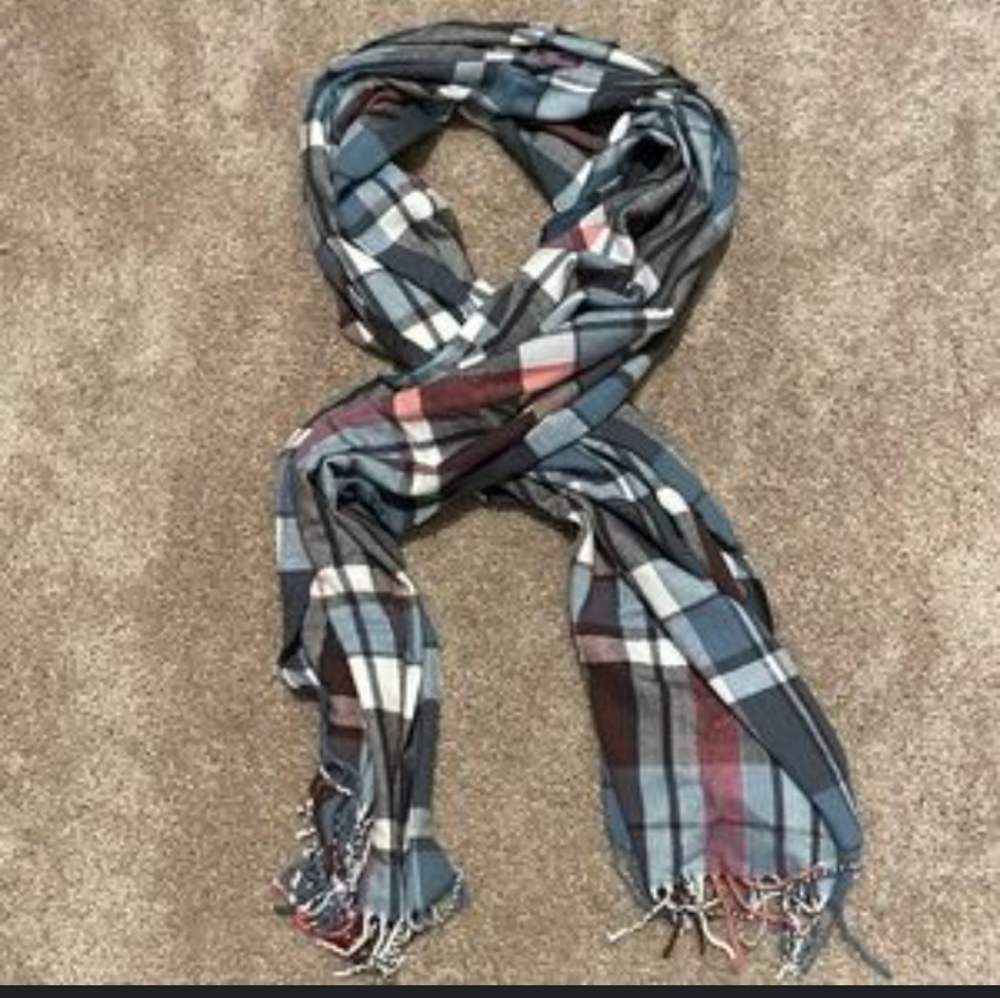 Women's Gap Plaid Scarf